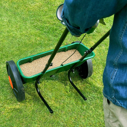 Miracle-Gro Drop Spreader