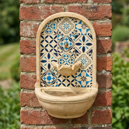 Smart Solar Aragon Wall Water Fountain