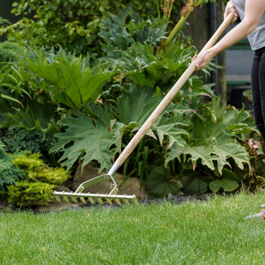 Kent & Stowe Scarifying Rake Stainless Steel