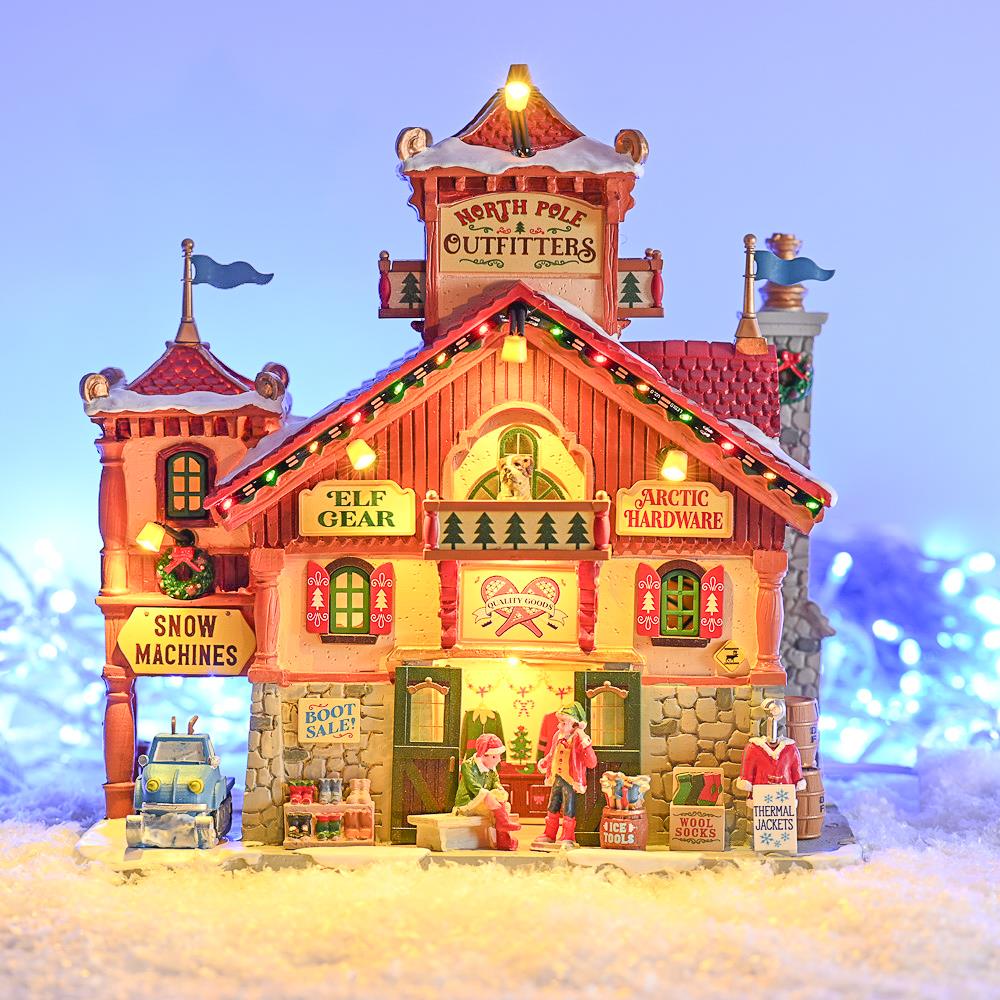 Lemax North Pole Outfitters - Beleuchtetes Weihnachtsdorf Haus 2024