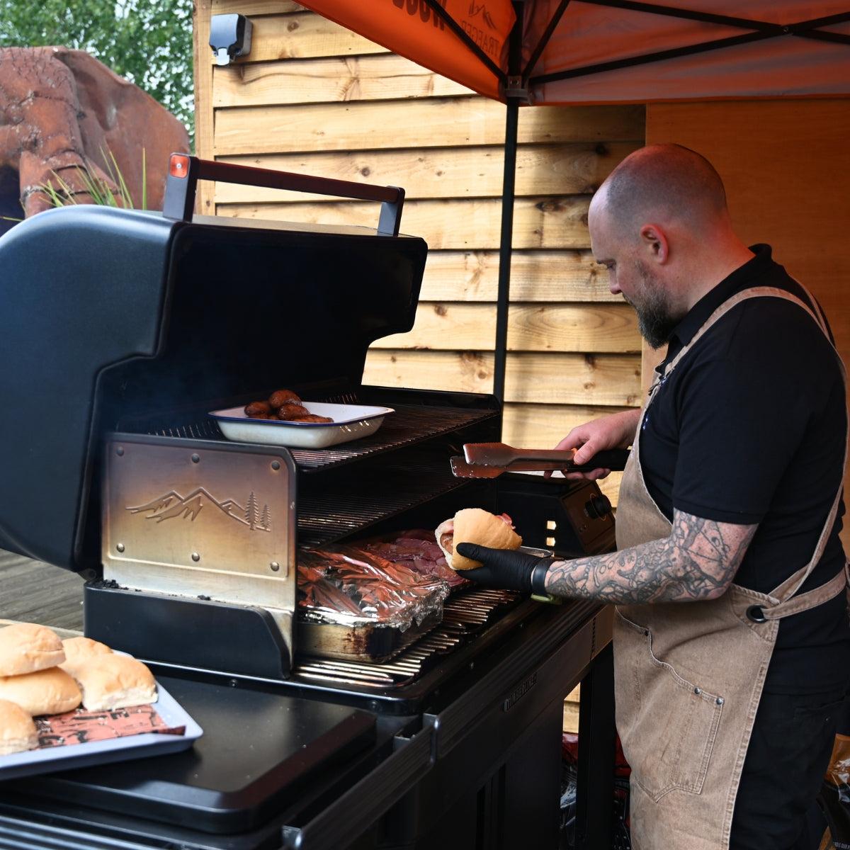 BBQs & Pizza Ovens