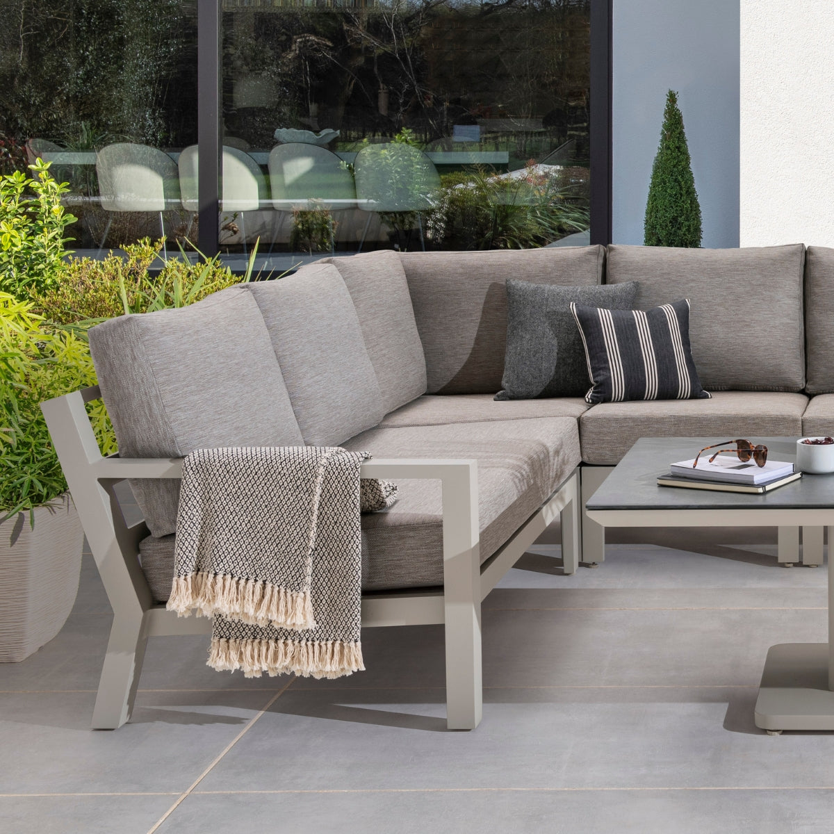 Garden Lounge & Corner Sets