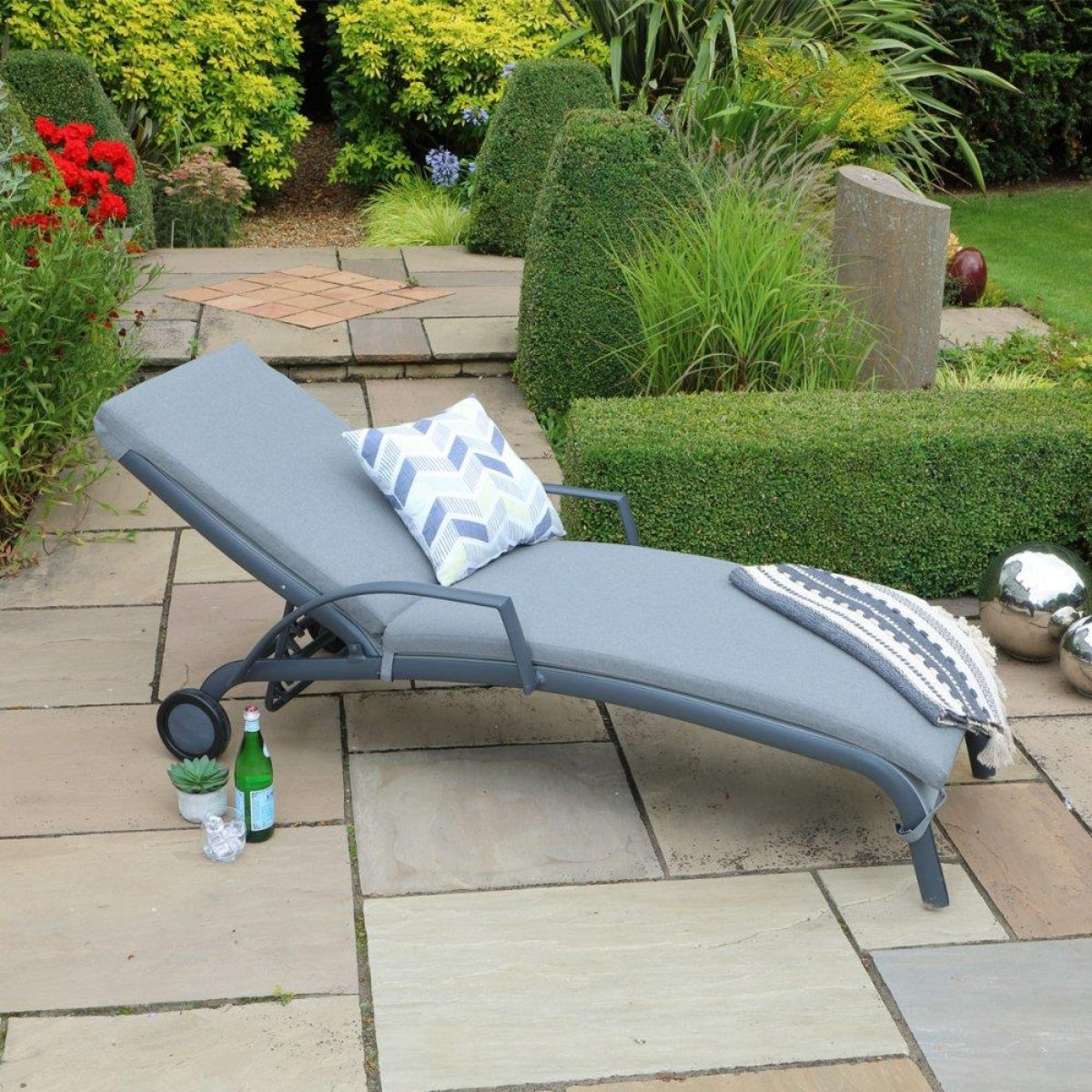 Sunloungers & Relaxer Chairs | Outdoor Recliners | Garden Centre – Polhill