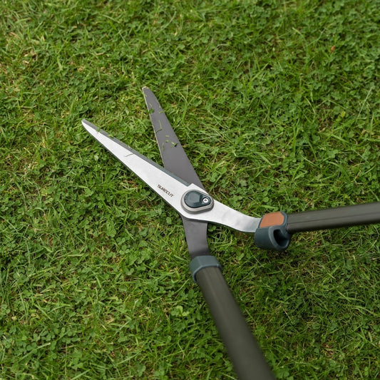 Kent & Stowe SureCut Adjustable Height Lawn Shears