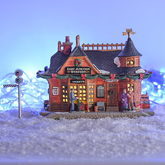 Lemax Christmas Village: East Junction Station